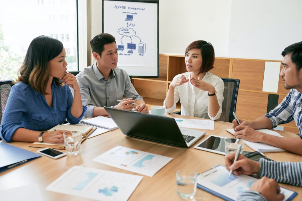 Why Every Small Business Needs a Bookkeeper — Not Just an Accountant